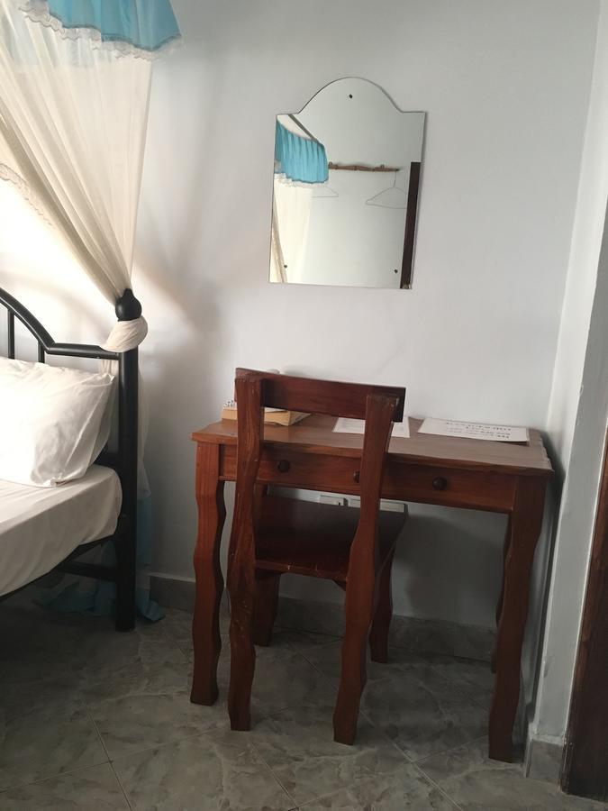 Kutetere Motel Аруша Экстерьер фото